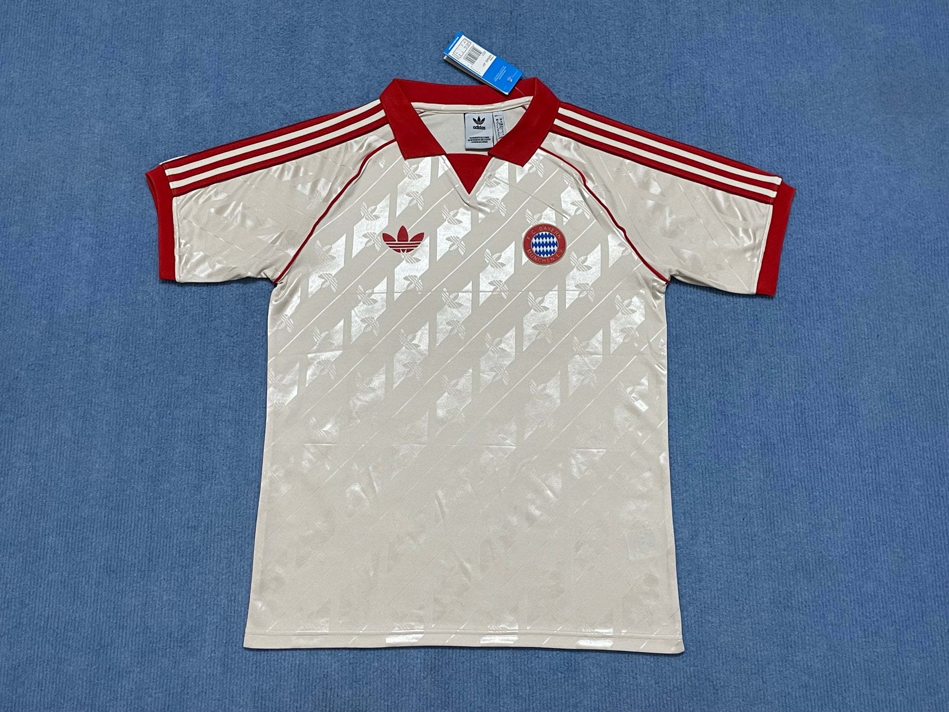 Bayern Múnich Retro Color Crema