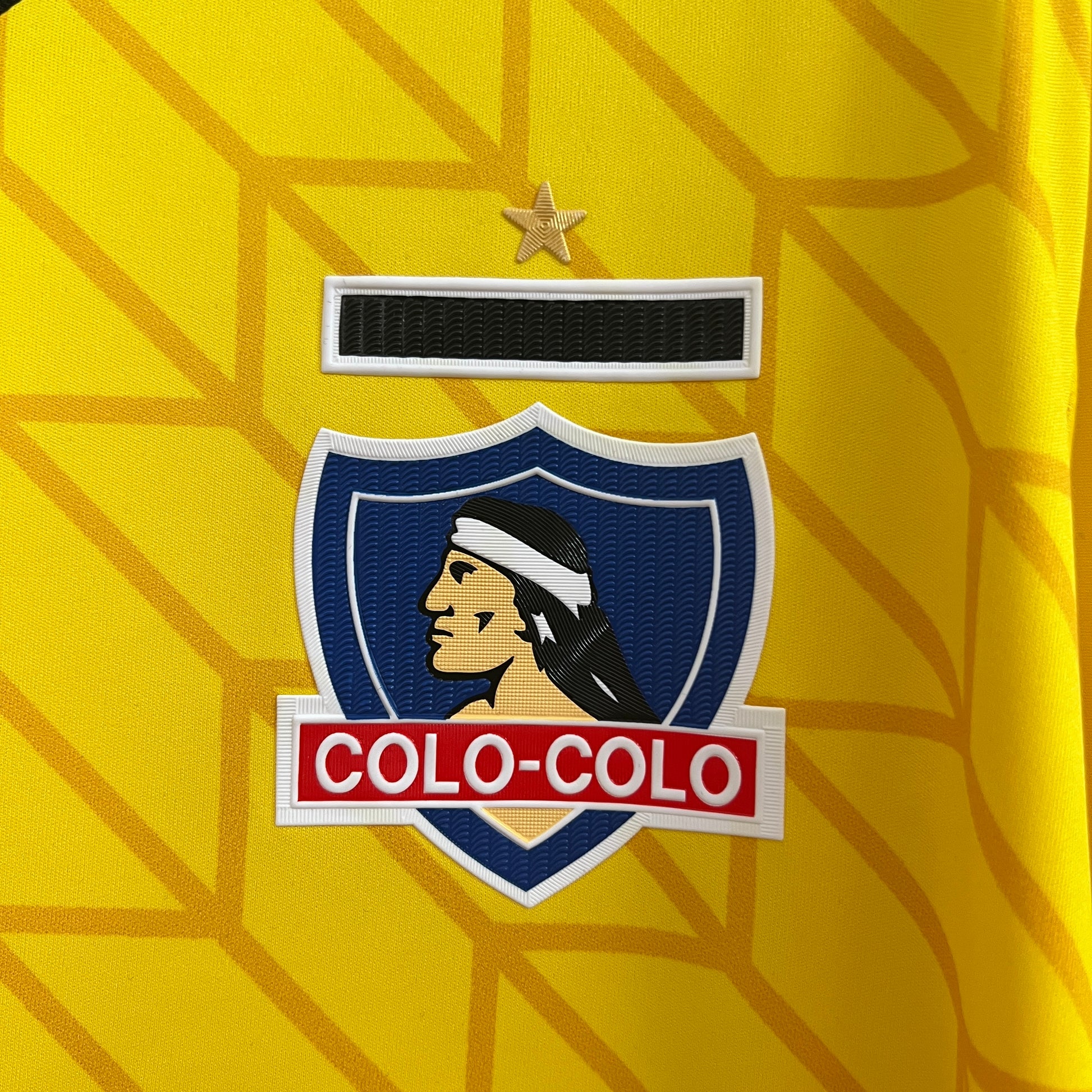 Colo Colo 2024/2025 – Camiseta Arquero Amarilla